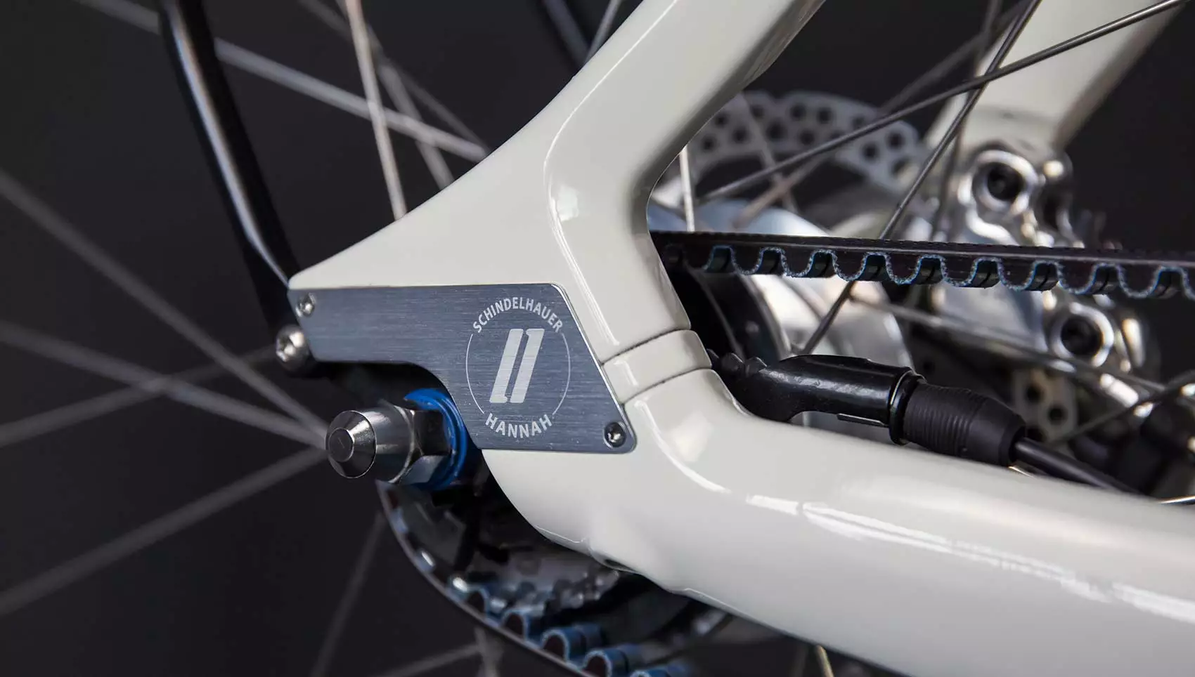 Schindelhauer Hannah Grafitti Musta - Sähköpyörä | Korkealaatuinen Saksalainen Design - Image 6