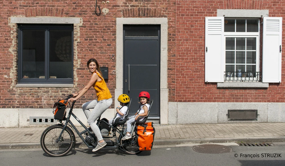 Urban Iki Lastenistuin - Turvallinen ja Tyylikäs Lisävaruste Pyörään - Image 2