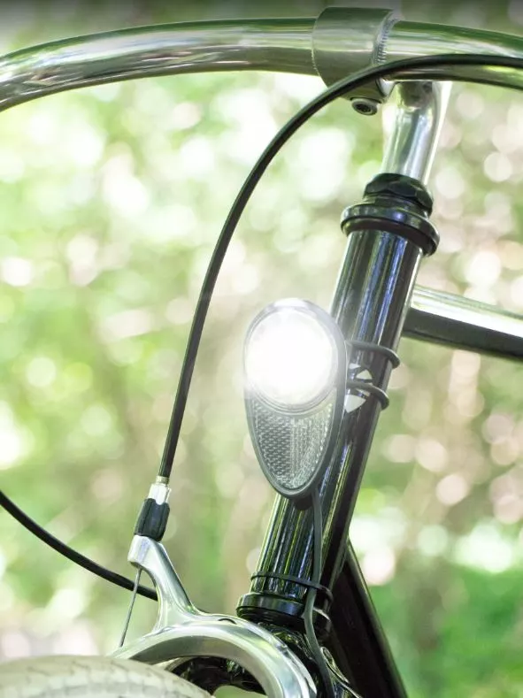 Reelight Nova Magneettivalo – Etuvalo | Kestävä ja Helppokäyttöinen Pyöränvalo | Lisävarusteet - Image 3