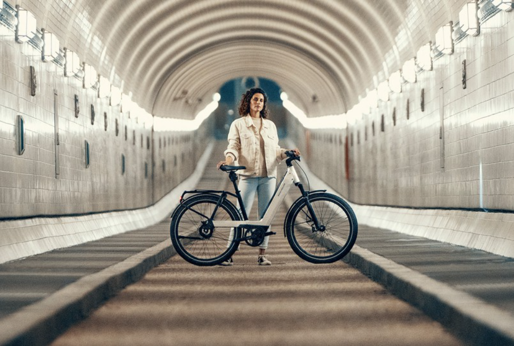 Riese & Müller Nevo4 Vario Valkoinen Sähköpyörä - Korkealaatuinen Saksalainen Sähköpyörä - Image 4